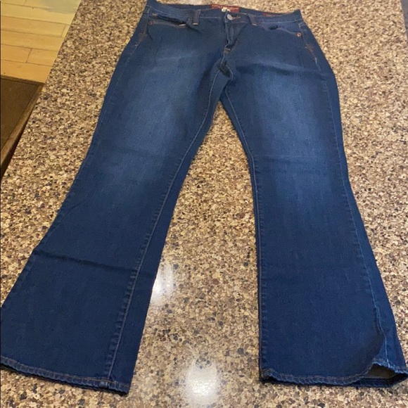 Lucky Brand Sofia Boot jeans, size 8/29 regular - Picture 7 of 11